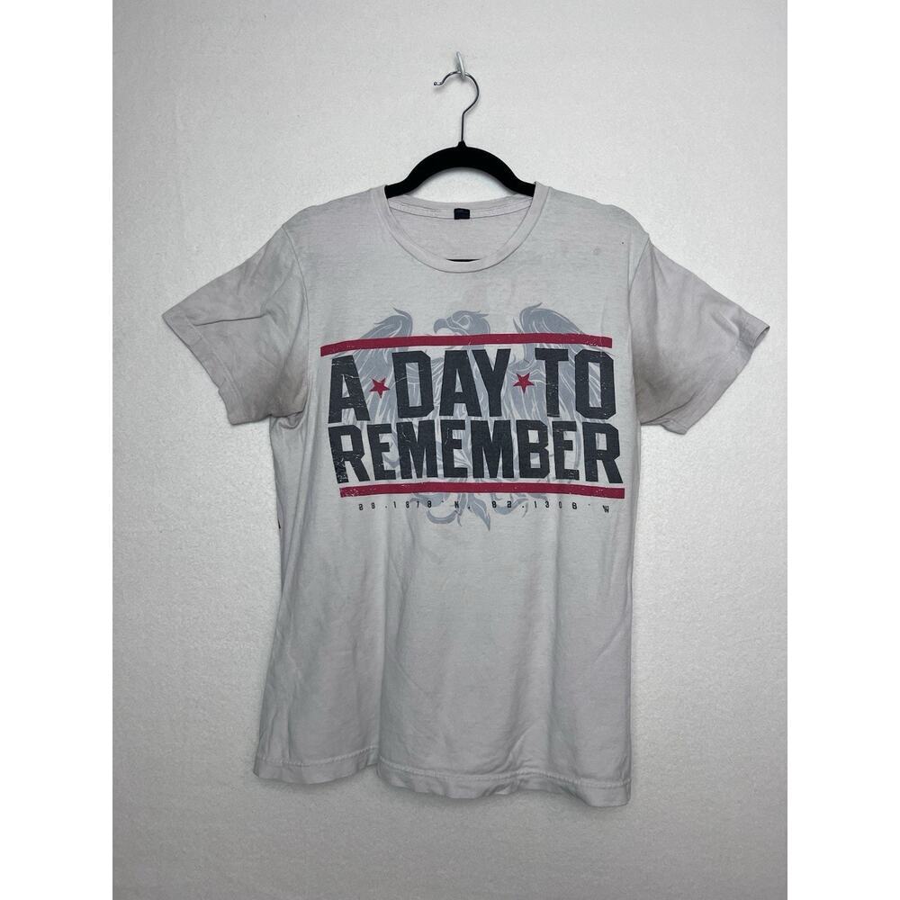 A Day To Remember ADTR Vintage Band T-Shirt Size Medium Short Sleeve Band Tee